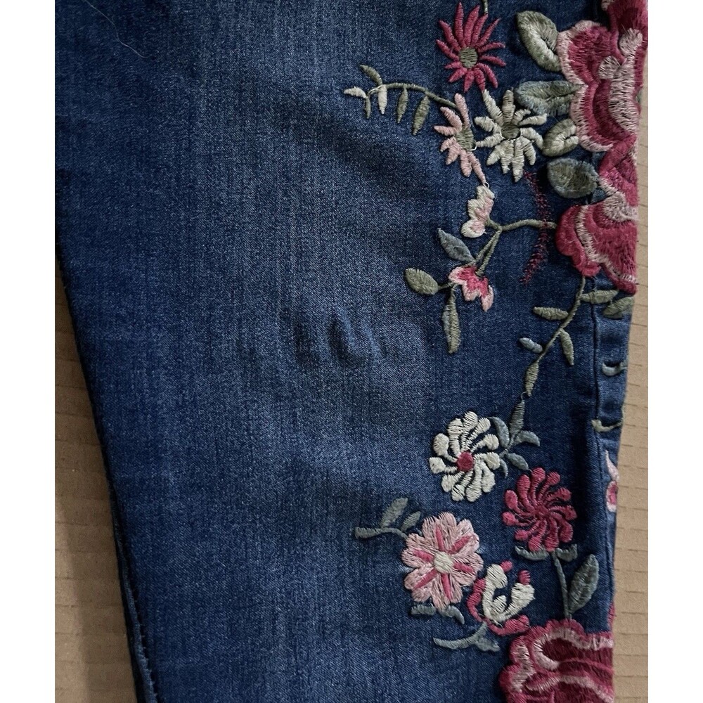 Celebrity Pink Embroidered Floral Mid Rise Ankle Skinny Jeans Womens 3 Blue Boho - Picture 8 of 8